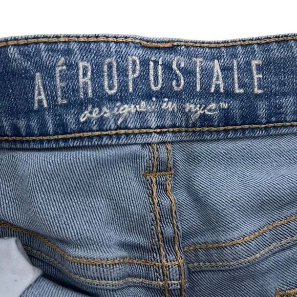 Aeropostale Mid Rise Shorts Size 4 - Picture 3 of 5